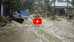 केरल की बाढ़ के पांच भयानक वीडियो जिन्हें देखकर आपको यकीन नहीं होगा!