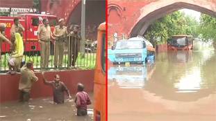 दिल्ली की सड़क पर 30 लोग बारिश में फंसे तो सरकार डूब ही क्यों न गई!
