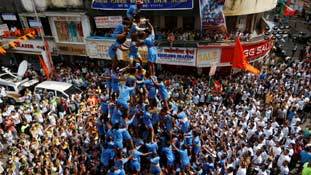 36 गोविंदाओं के आंसू जन्माष्टमी काे फीका कर रहे हैं