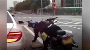 Viral Video : चीन में सफाई के लिए जो हुआ उसे देखकर हम भारतीय आश्चर्य में पड़ जाएंगे