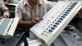 RTI ने फिर से बोतल से बाहर निकाल दिया EVM का जिन्न !