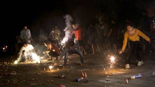 'ग्रीन पटाखे' का मतलब तो यूपी पुलिस के जवान ने समझाया है!