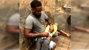 बेबी का डायपर बदलकर ये पिता हीरो क्यों बन गया ?