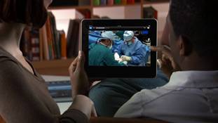 YouTube युनिवर्सिटी से पास नीम-हकीम सर्जन जोड़े से मिलिए!