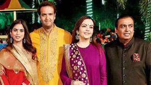 ईशा अंबानी की संगीत पार्टी ने IIFA को भी छोटा बना दिया