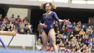 जिमनास्टिक्स की माइकल जैक्सन, कहानी भी वैसी ही दर्दभरी