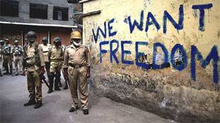 'कश्मीरियत' एक धुंध है, जो बस देश को तबाह करना चाहती है...