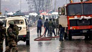 CRPF काफिले पर जैश-ऐ-मोहम्मद का आतंकी हमला: 6 बड़े सवाल