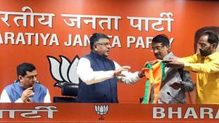 टॉम वडक्कन के रूप में नेता नहीं, कांग्रेस का 'राजदार' भाजपा के पाले में गया है टॉम वडक्कन के रूप में नेता नहीं, कांग्रेस का 'राजदार' भाजपा के पाले में गया है