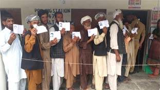 कश्‍मीर में आतंकियों की धमकी के आगे वोटरों का 'डांस' अच्छे दिनों की शुरुआत है