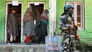 कश्मीर में कांग्रेस के साथ जो हुआ वो राहुल गांधी को और निराश कर सकता है!