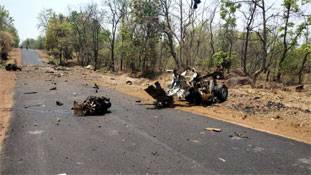 Gadchiroli Naxal Attack: माओवादी आतंक से जैश ए मोहम्‍मद की तरह निपटने की जरूरत