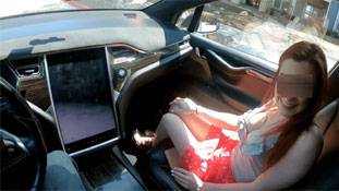 Tesla autopilot adult video: एलन मस्क का मज़ाक भारी पड़ सकता है