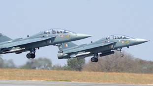 स्वदेशी इंजन बिना धुंधला है तेजस का तेज