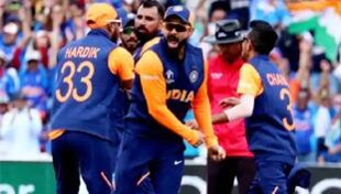 क्या भारत के वर्ल्ड कप जीतने में ‘नारंगी’ वाकई ‘अपशकुन’ है? क्या भारत के वर्ल्ड कप जीतने में ‘नारंगी’ वाकई ‘अपशकुन’ है?