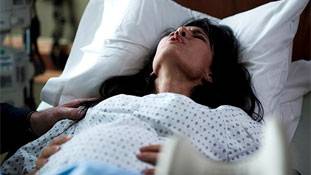 ऑपरेशन से बच्‍चों को जन्‍म देने वाली मां सुपरवुमन हैं, सुनिए ये 10 कहानियां