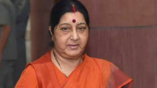 सुषमा स्वराज को श्रद्धांजलि देने वाले पाकिस्तानियों पर बुरी बीती!