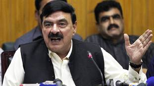 भारत पर 'हमला' करने वाले शेख रशीद तो पहले दर्जे के भगोड़े निकले !