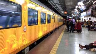 ट्रेन लेट होने पर मुआवजे का ऑफर नियम और शर्तों से भरा है