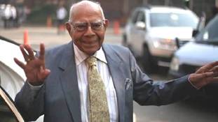 राम जेठमलानी उनके भी वकील थे, जिनके खिलाफ पूरा समाज था