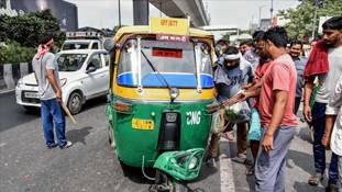 ट्रांसपोर्ट यूनियन की हड़ताल बनाम 'खतरनाक ड्राइवर्स' का उत्पात
