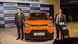Maruti Suzuki S-Presso ने सस्ती कारों के बाजार काे उलट कर रख दिया है!