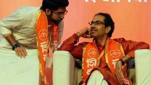 BJP-शिवसेना गठबंधन की भेंट चढ़े आदित्य ठाकरे के सपने BJP-शिवसेना गठबंधन की भेंट चढ़े आदित्य ठाकरे के सपने