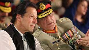 नवाज वाली नौबत से बचना चाहते हैं इमरान तो बाजवा को 'सरेंडर' के लिए राजी कर लें!