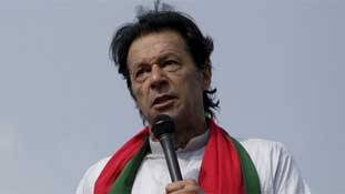 PoK पर घिरे इमरान खान का सुरक्षित बच निकलने के लिए यू-टर्न!