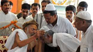 बाबरी मस्जिद पर 3 मुस्लिम विचारों का बंटवारा! बाबरी मस्जिद पर 3 मुस्लिम विचारों का बंटवारा!