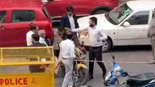 Lawyers vs Police: इस मुकाबले का कोई अंपायर नहीं!
