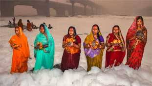 जब तक जनता आस्थावान है, सरकारें भगवान बनी रहेंगी! जब तक जनता आस्थावान है, सरकारें भगवान बनी रहेंगी!