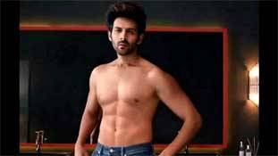 Abs obsession: कार्तिक आर्यन के एब्स पर हंसने से पहले कुछ बातें जान लें