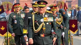 CDS Bipin Rawat रक्षा मंत्री के कार्यक्षेत्र का अतिक्रमण तो नहीं कर रहे?