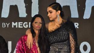 Chhapaak की कहानी खत्म नहीं हुई, 5 साल में 1500 एसिड अटैक हो चुके हैं Chhapaak की कहानी खत्म नहीं हुई, 5 साल में 1500 एसिड अटैक हो चुके हैं