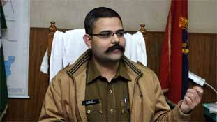 Noida SSP के viral video कांड ने यूपी पुलिस का फोकस ही बदल दिया! Noida SSP के viral video कांड ने यूपी पुलिस का फोकस ही बदल दिया!