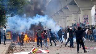 Jamia Violence: क्यों पुलिस ने किसी जामिया छात्र को आरोपी नहीं बनाया? जानिए Jamia Violence: क्यों पुलिस ने किसी जामिया छात्र को आरोपी नहीं बनाया? जानिए