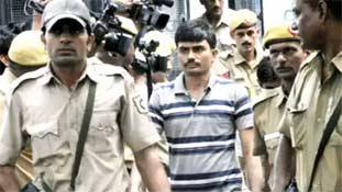 Nirbhaya case के दोषी अक्षय को फांसी से बचाने के लिए पत्नी ने खेला बड़ा दांव Nirbhaya case के दोषी अक्षय को फांसी से बचाने के लिए पत्नी ने खेला बड़ा दांव