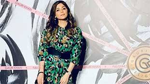 Kanika Kapoor: बेबीडॉल घबराओ नहीं, हम तुम्हारे साथ हैं... Kanika Kapoor: बेबीडॉल घबराओ नहीं, हम तुम्हारे साथ हैं...