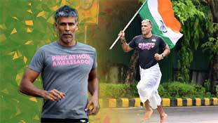 Milind Soman: हजम नहीं होता RSS से जुड़ा शख़्स हॉट भी हो सकता है! Milind Soman: हजम नहीं होता RSS से जुड़ा शख़्स हॉट भी हो सकता है!