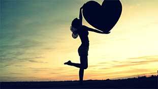 Coronavirus Lockdown: बंदी में क्या बदल पाया है स्त्री का जीवन?