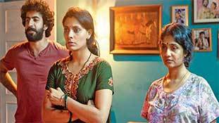 Choked Movie Review: नोटबंदी के बीच देखिए किसकी लॉटरी लगी, किसका घर लुटा