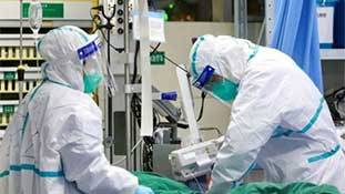 Corona patient report: बीमारी का  इलाज अपनी जगह, उससे डर का इलाज तो हो रहा है