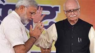 Ram Mandir Bhumipujan: आडवाणी के सारथी रहे मोदी आज कृष्ण की भूमिका में! Ram Mandir Bhumipujan: आडवाणी के सारथी रहे मोदी आज कृष्ण की भूमिका में!
