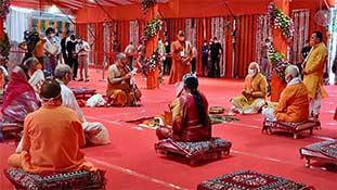 राम मंदिर निर्माण का श्रेय लेने को लेकर भ्रम दूर कर लेना चाहिए राम मंदिर निर्माण का श्रेय लेने को लेकर भ्रम दूर कर लेना चाहिए