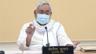 Nitish Kumar की लोकप्रियता में आई कमी चिंता कारण है भी, नहीं भी Nitish Kumar की लोकप्रियता में आई कमी चिंता कारण है भी, नहीं भी