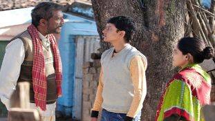 Pareeksha movie review: प्रकाश झा की फिल्म समाज की परीक्षा लेती है Pareeksha movie review: प्रकाश झा की फिल्म समाज की परीक्षा लेती है