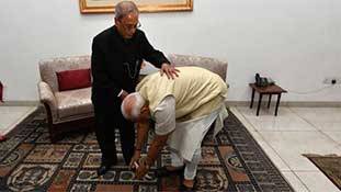 Pranab Mukherjee Death: एक कट्टर कांग्रेसी होने के बावजूद भी सबके प्रिय कैसे बने रहे प्रणब दा! Pranab Mukherjee Death: एक कट्टर कांग्रेसी होने के बावजूद भी सबके प्रिय कैसे बने रहे प्रणब दा!