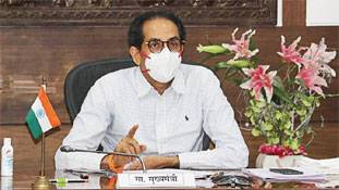 उद्धव ठाकरे को 'डरने या लड़ने' का सवाल दूसरों से पहले खुद से पूछना चाहिये उद्धव ठाकरे को 'डरने या लड़ने' का सवाल दूसरों से पहले खुद से पूछना चाहिये