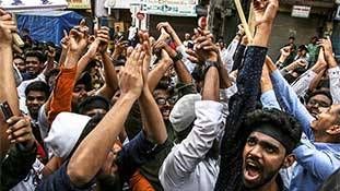 मुसलमानों के खिलाफ माहौल पूरी दुनिया में क्यों हुआ है तैयार? मुसलमानों के खिलाफ माहौल पूरी दुनिया में क्यों हुआ है तैयार?